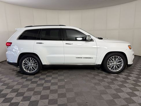 Used 2018 Jeep Grand Cherokee Summit AWD/4WD image 8