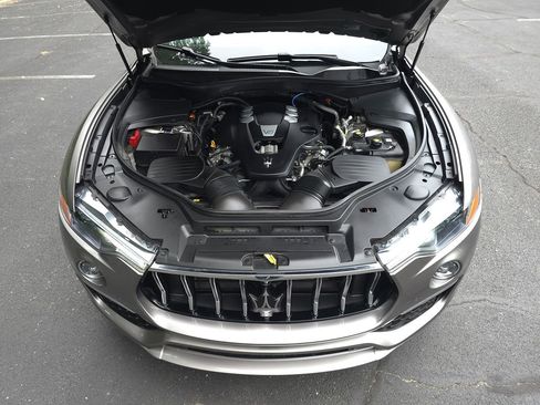 Used 2022 Maserati Levante GT image 54