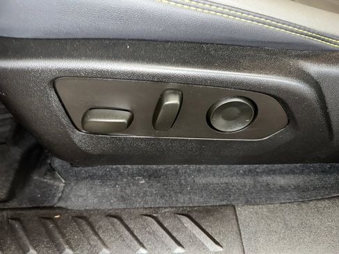 Used 2023 Chevrolet Colorado ZR2 w/ ZR2 Convenience Package III AWD/4WD image 6