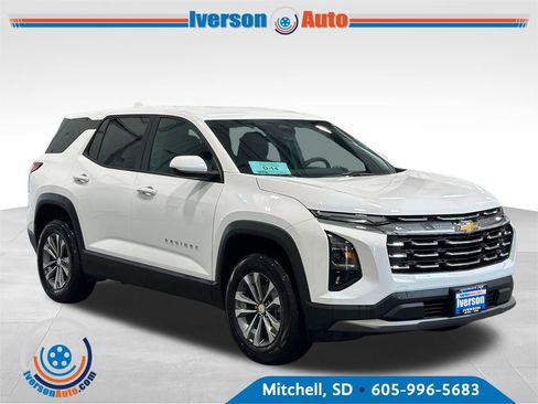 Used 2026 Chevrolet Equinox LT w/ Convenience Package II AWD/4WD image 1