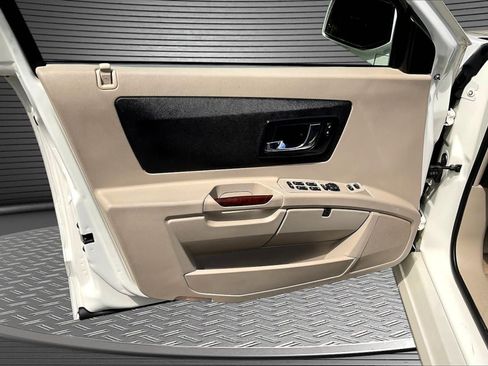 Used 2005 Cadillac SRX V8 w/ Preferred Equipment Group AWD/4WD image 19