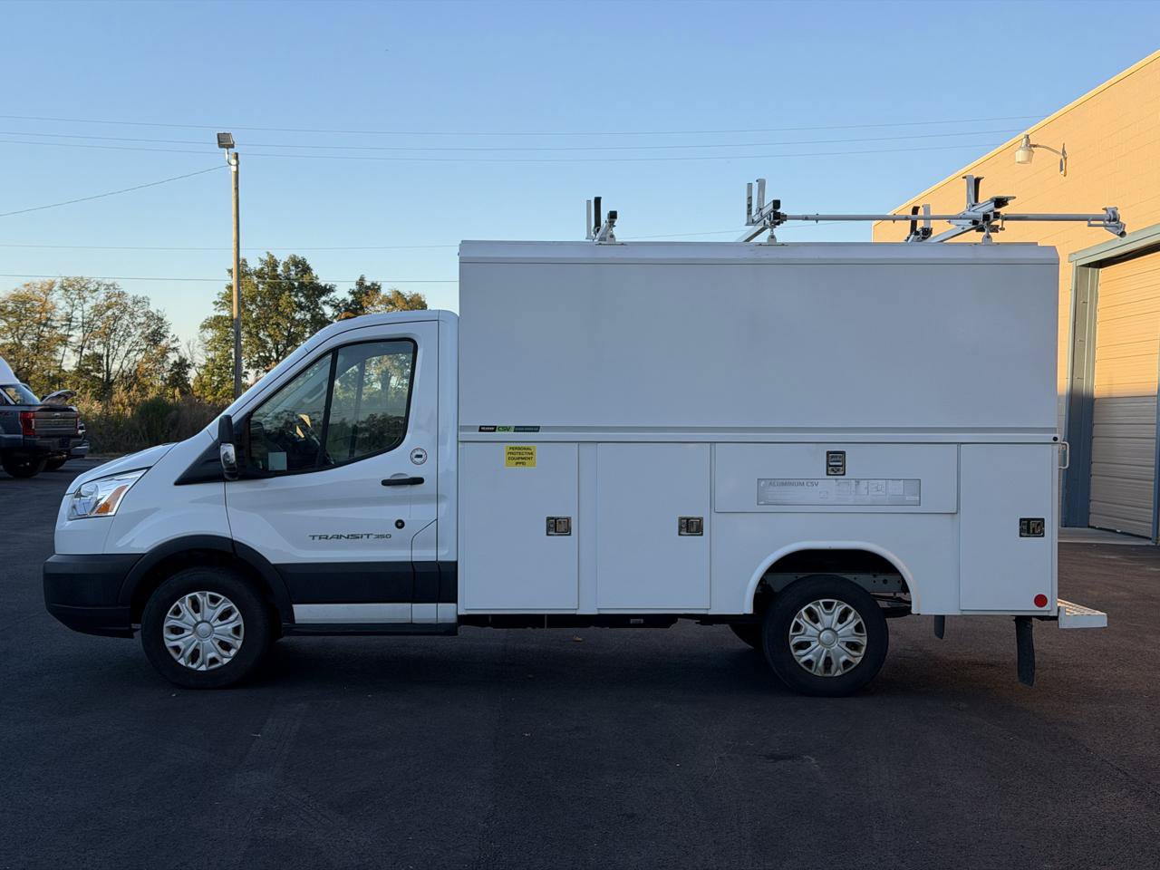 Used 2019 Ford Transit 350 138 w/ Interior Upgrade Package RWD image 2