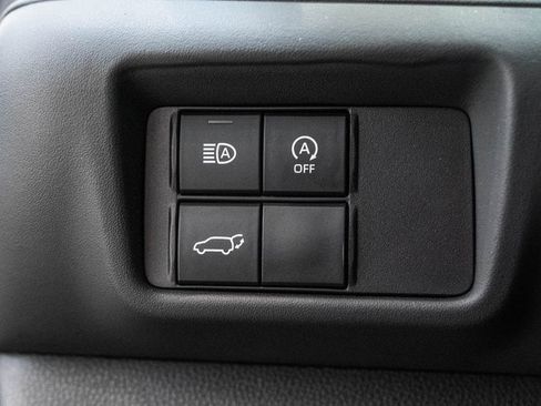 Used 2025 Toyota Highlander XSE AWD/4WD image 23