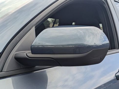 Used 2025 Chevrolet Equinox LT FWD image 10