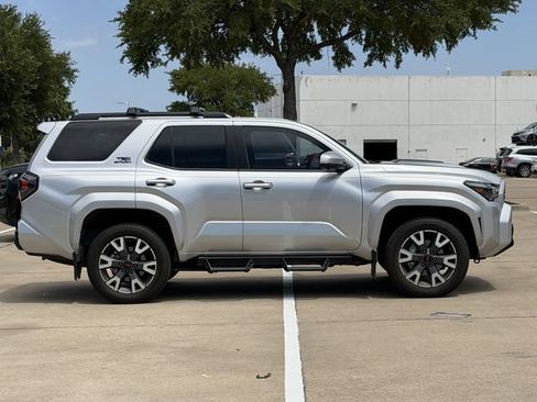 Used 2025 Toyota 4Runner TRD Sport Premium AWD/4WD image 3
