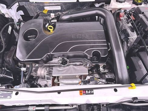 Used 2023 Chevrolet Equinox LS w/ LS Convenience Package image 28