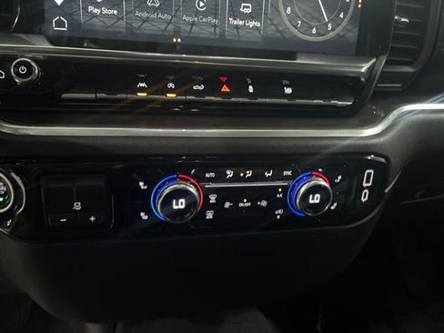 Used 2025 GMC Sierra 1500 SLT AWD/4WD image 29