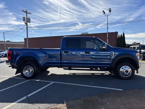 Used 2022 Ford F450 XL w/ STX Appearance Package image 2
