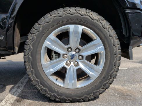 Used 2019 Ford F150 Platinum w/ Equipment Group 701A Luxury AWD/4WD image 15