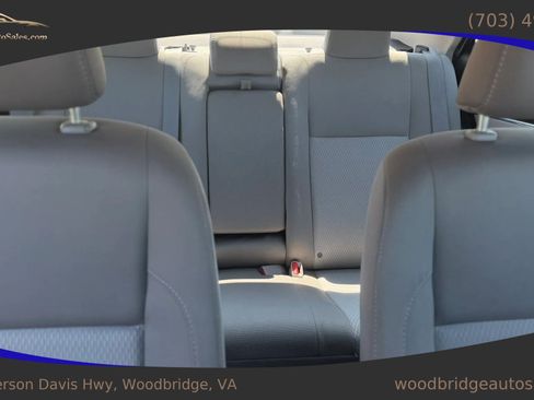 Used 2016 Toyota Corolla LE FWD image 17