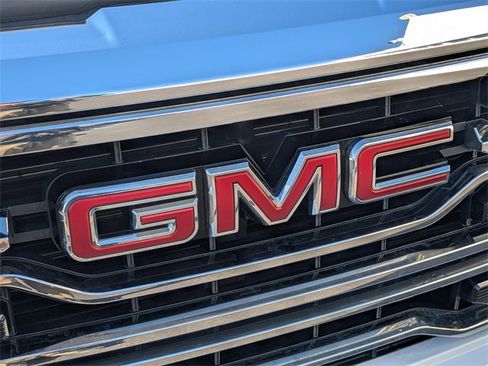 Used 2025 GMC Sierra 1500 SLT image 13