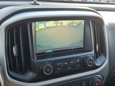 Used 2018 GMC Canyon SLE w/ SLE Convenience Package image 18