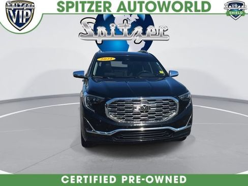 Used 2021 GMC Terrain Denali w/ Denali Premium Package AWD/4WD image 3