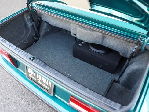 Used 1992 BMW 325i Convertible RWD image 33