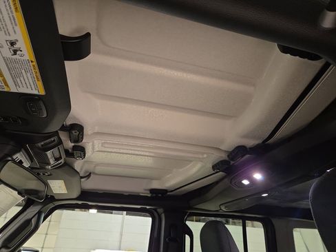 New 2026 Jeep Wrangler Unlimited Rubicon image 21