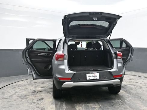 Used 2025 Chevrolet TrailBlazer LT w/ Driver Confidence Package image 45