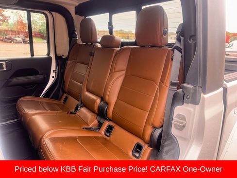 Used 2020 Jeep Gladiator Overland image 14