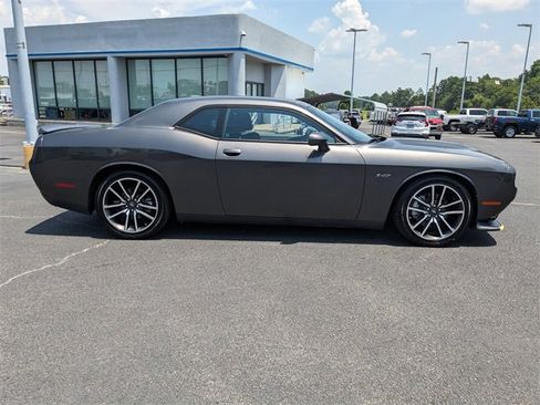 Used 2023 Dodge Challenger R/T image 30