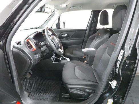 Used 2023 Jeep Renegade Trailhawk AWD/4WD image 23