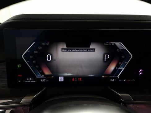 Used 2023 BMW 760i xDrive image 21