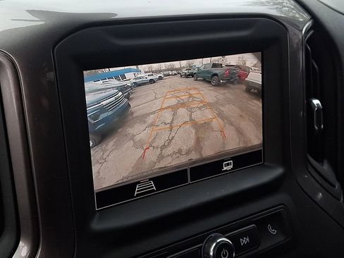 Used 2025 Chevrolet Silverado 1500 Custom image 16