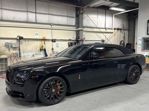 Used 2020 Rolls-Royce Dawn RWD image 1