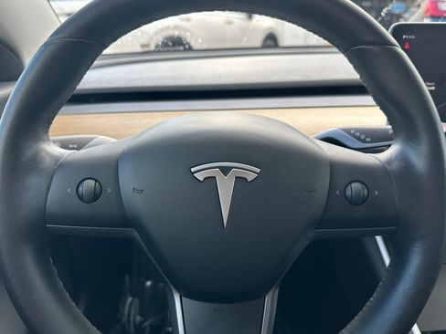 Used 2019 Tesla Model 3 Long Range image 26