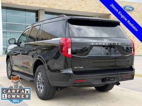 Used 2025 Ford Expedition Active AWD/4WD image 10
