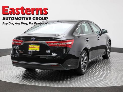 Used 2018 Toyota Avalon XLE Premium image 5