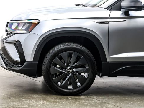 Used 2024 Volkswagen Taos S image 10