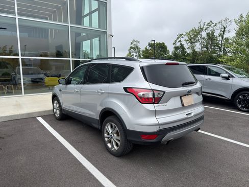 Used 2018 Ford Escape SE AWD/4WD image 5