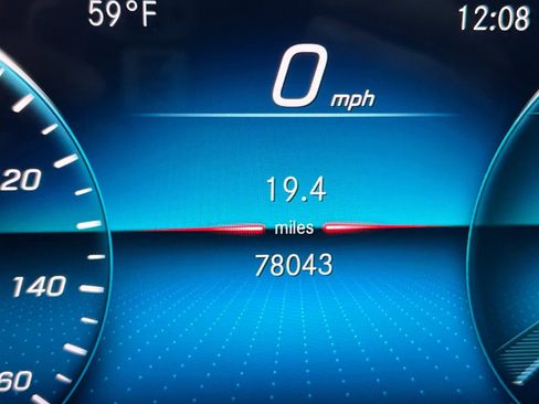 Used 2020 Mercedes-Benz GLE 350 4MATIC image 28