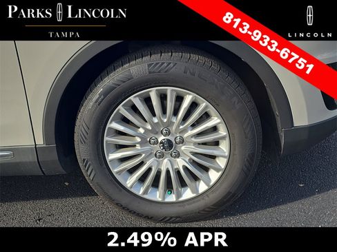 Used 2019 Lincoln Nautilus Standard image 30