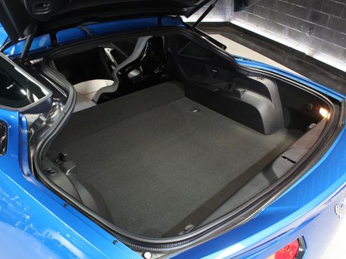 Used 2015 Chevrolet Corvette Stingray Coupe w/ 2LT Preferred Equipment Group image 78