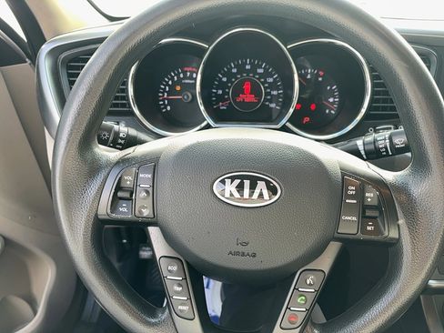 Used 2013 Kia Optima LX image 16