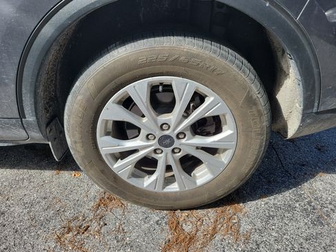 Used 2024 Ford Escape Active AWD/4WD image 9