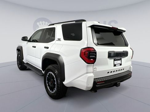 Used 2025 Toyota 4Runner TRD Off-Road image 8