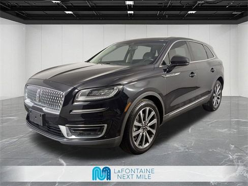 Used 2019 Lincoln Nautilus Select image 1