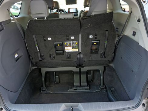 Used 2023 Toyota Sienna Limited AWD/4WD image 57