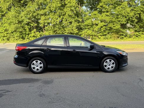 Used 2018 Ford Focus S FWD image 6