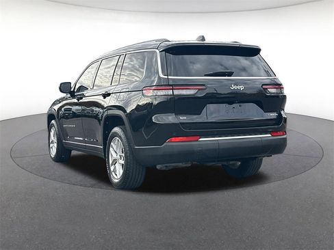 Used 2021 Jeep Grand Cherokee L Laredo w/ Luxury Tech Group I image 3