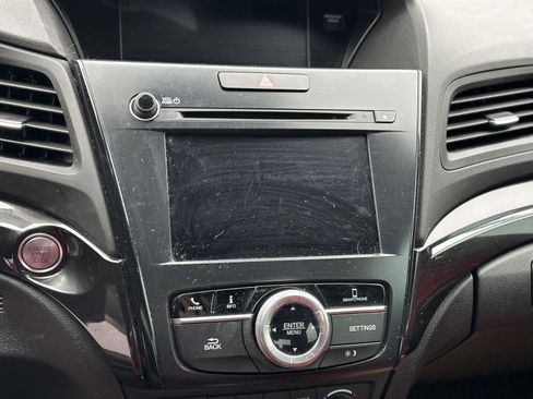 Used 2020 Acura ILX image 11