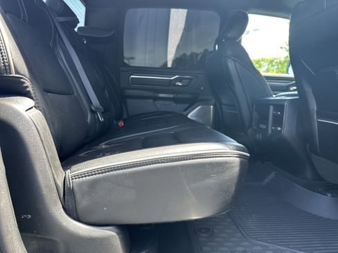 Certified 2020 RAM 1500 Limited w/ Black Appearance Package AWD/4WD image 19