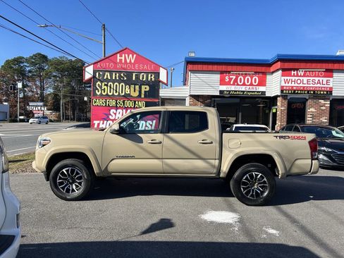 Used 2020 Toyota Tacoma 4x4 Double Cab image 8