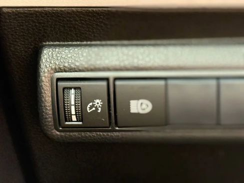 Used 2020 Toyota Corolla SE image 14