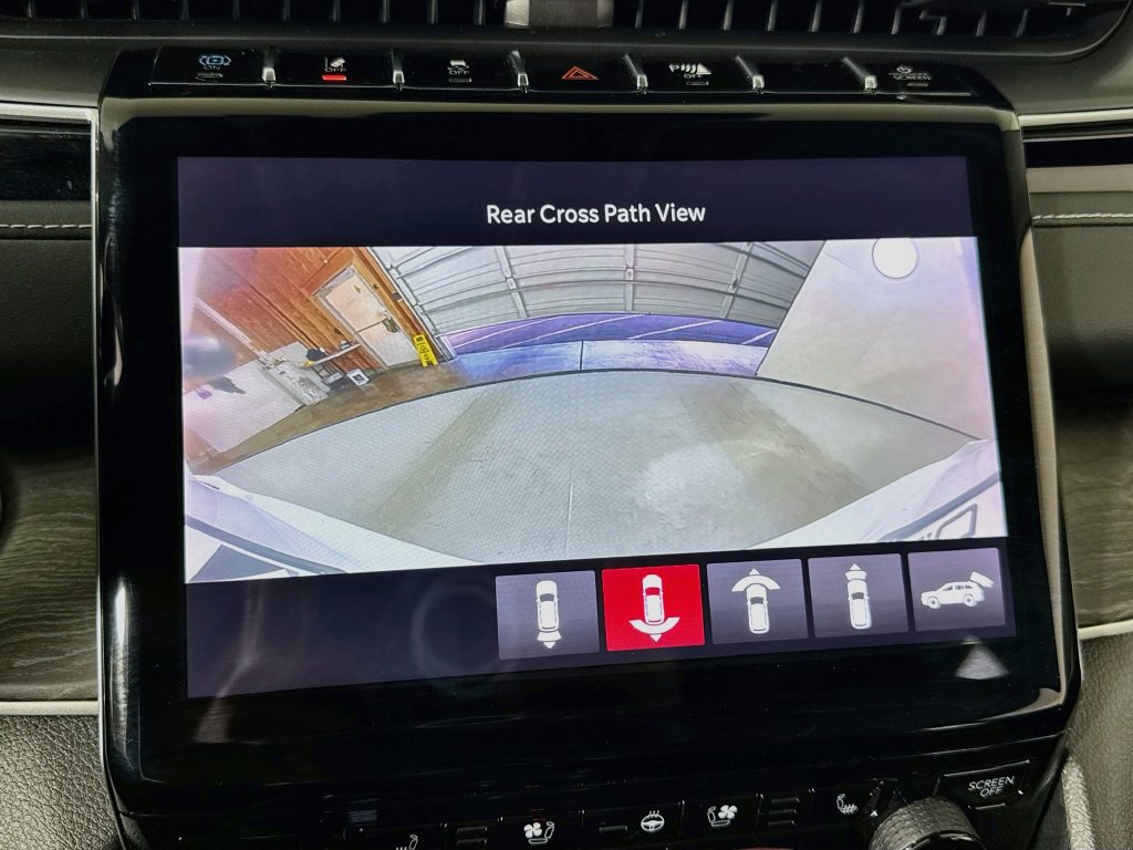Used 2023 Jeep Grand Cherokee 4WD 4xe w/ Luxury Tech Group II image 43