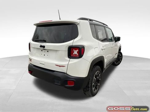 Certified 2023 Jeep Renegade Trailhawk image 3