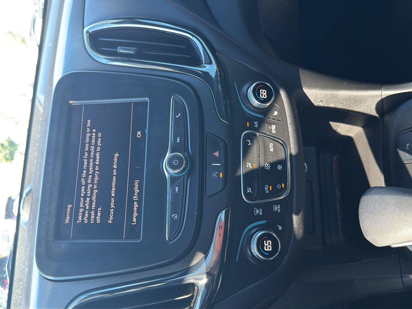 Used 2023 Chevrolet Equinox RS w/ LPO, Floor Liner Package FWD image 19