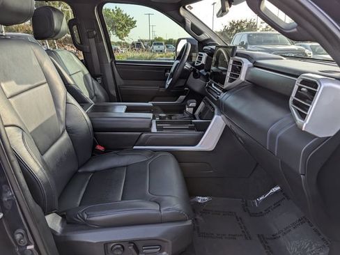 Used 2023 Toyota Sequoia Platinum AWD/4WD image 35
