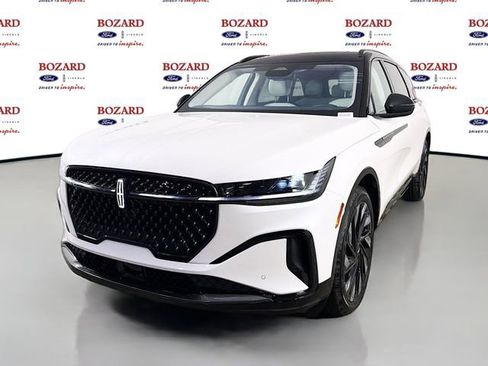 New 2026 Lincoln Nautilus Reserve w/ Jet Appearance Package AWD/4WD image 4